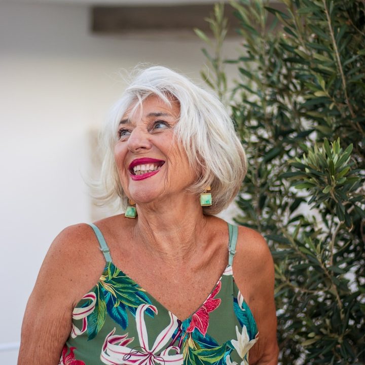 Empowering clients to find personal styling that works for them.  Restoring confidence and ensuring you look and feel your best.